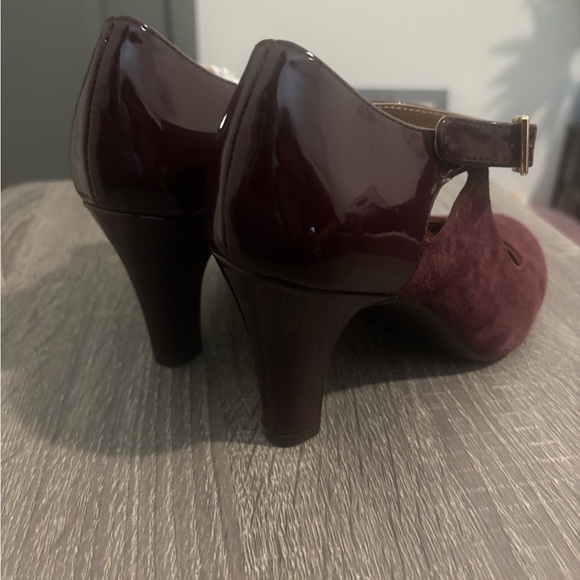 Giani Bernini Burgundy Mary Jane Women's Shoes - Picture 4 of 7